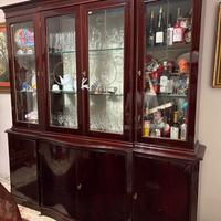 Credenza con vetri
