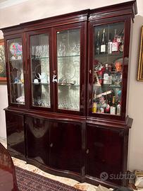 Credenza con vetri