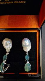 Orecchini in oro con perle barocche e diamanti