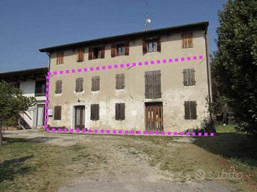 Immobile in asta di 407 m² con 4 locali a Colle Um