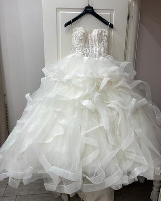 Abito da sposa ampio stile principessa