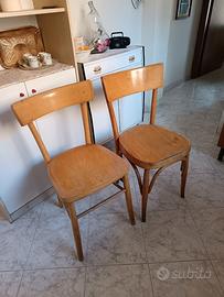 Coppia di sedie vintage da restaurare