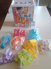 Mattoncini in legno colorato HAPE