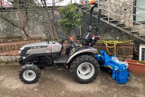 Trattore solis s26 9+9