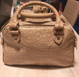 Borsa Carpisa con motivo coccodrillo 