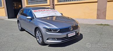 Volkswagen Passat 2.0 TDI DSG Highline BlueMotion 