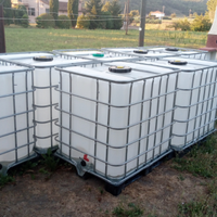 Cisterne 1000 litri con gabbia