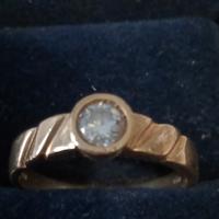 Anello Oro giallo con brillante