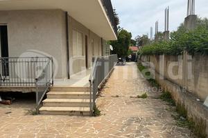 Villa bifamiliare Palermo [Cod. rif M22V26VRG]