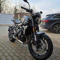 Triumph trident 660