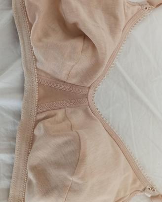 reggiseno con tasche per protesi