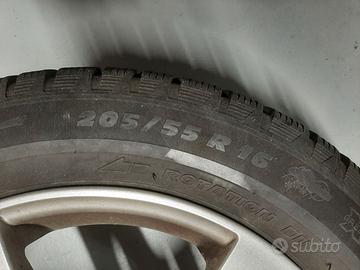 Cerchi 16" montati su Toyota Verso 1800cc
