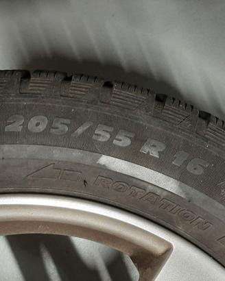 Cerchi 16" montati su Toyota Verso 1800cc