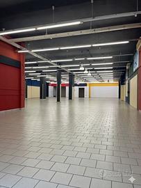 Titolo: Locale commerciale 422mq Mesagne
