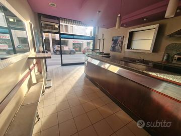 Negozio Pesaro Via Rossi