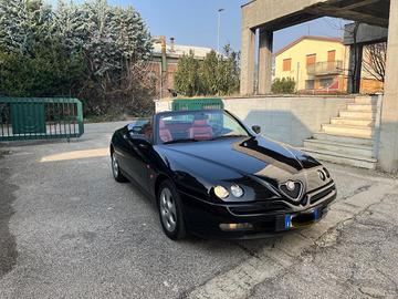 Alfa Romeo Spider 3.0 V6 Busso