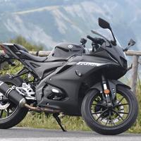 Yamaha YZF-R125 ABS Midnight Black