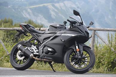 Yamaha YZF-R125 ABS Midnight Black