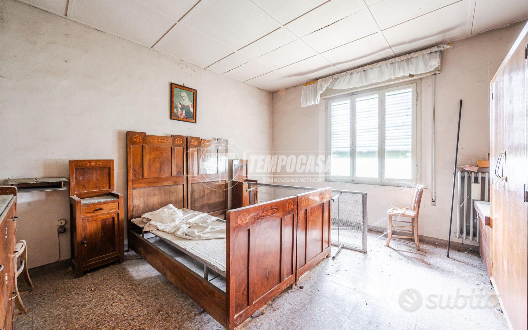 Villa bifamiliare da ristrutturare a Faenza - Altro