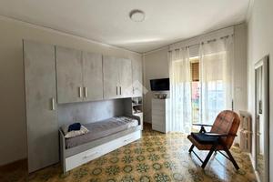 2 locali a napoli