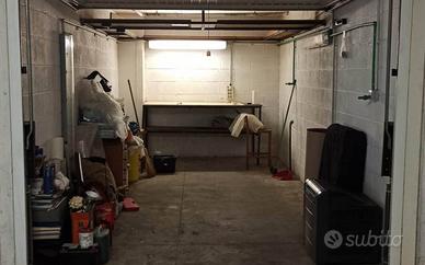 Box / Garage di 15 m² a Roma