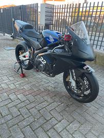Honda cbr uso pista