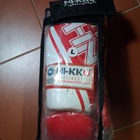 guantoni taekwondo Nikko