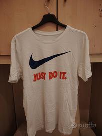 T-shirt Nike bianca Just Do It