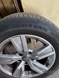Cerchi con pneumatici Audi