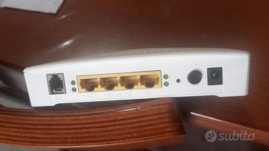 Modem router Technicolor TG582n. USATO