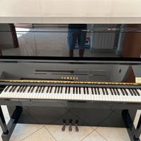 Pianoforte verticale Disklavier Yamaha MX100A