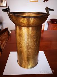 Portaombrelli secchio ottone martellato 