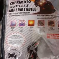 Coprimoto impermeabile