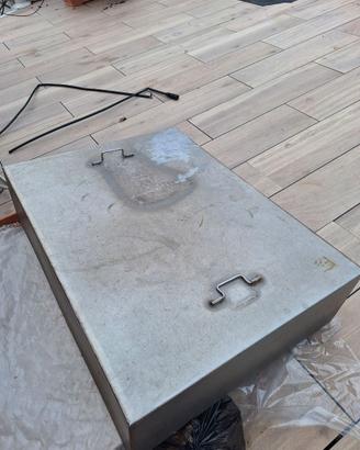 Copertura acciaio inossidabile con maniglie