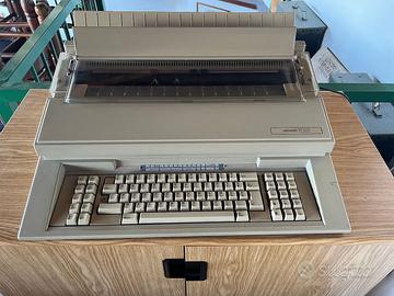Macchina scrivere elettronica