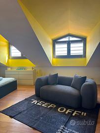 Loft 50 mq interni e 30 mq esterni di  terrazzino