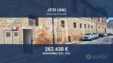 Immobile in asta di 247 m² a Jesi