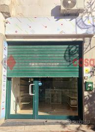 Via posidonia- locale commerciale