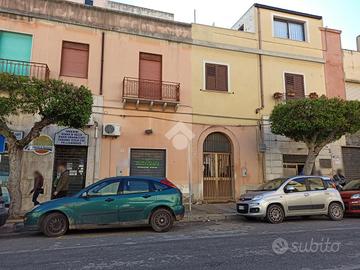 2 LOCALI A MARSALA