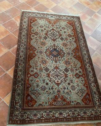 Tappeto persiano annodato a mano 170×270 cm – lana