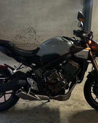 Honda Cb 650 r e-clutch