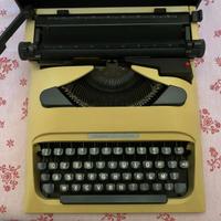 macchina da scrivere lettera 10