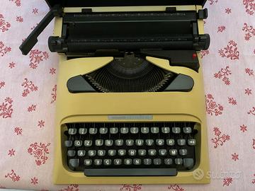 macchina da scrivere lettera 10