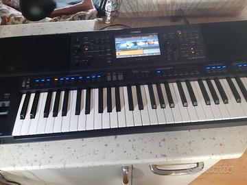  Yamaha psr sx 700 perfettamente funzionante 