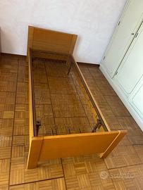 2 strutture letto con comodini legno massiccio