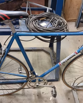 Bicicletta da strada restaurata