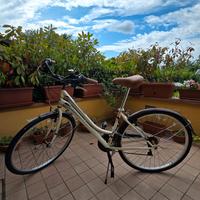 BICI VICINI CITY PRAHA 28” CON CAMBIO SHIMANO 21V