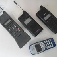 CELLULARI  VARl VINTAGE