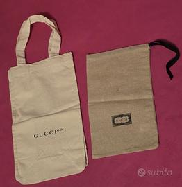 Set di sacchetti portaoggetti Gucci.