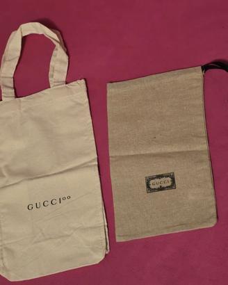 Set di sacchetti portaoggetti Gucci.